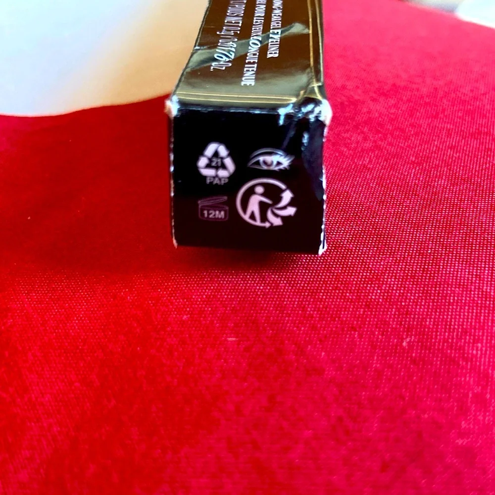 5/$40 🏷️ KAT VON D TATTOO PENCIL LINER VERDETTA GRENE #60~VEGAN